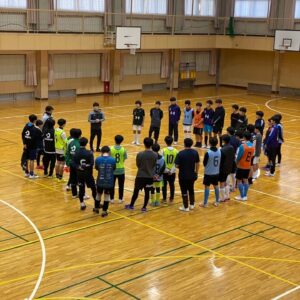 クラッキスOBである、現シュライカー大阪トップチームのコーチを務める藤井コーチの…